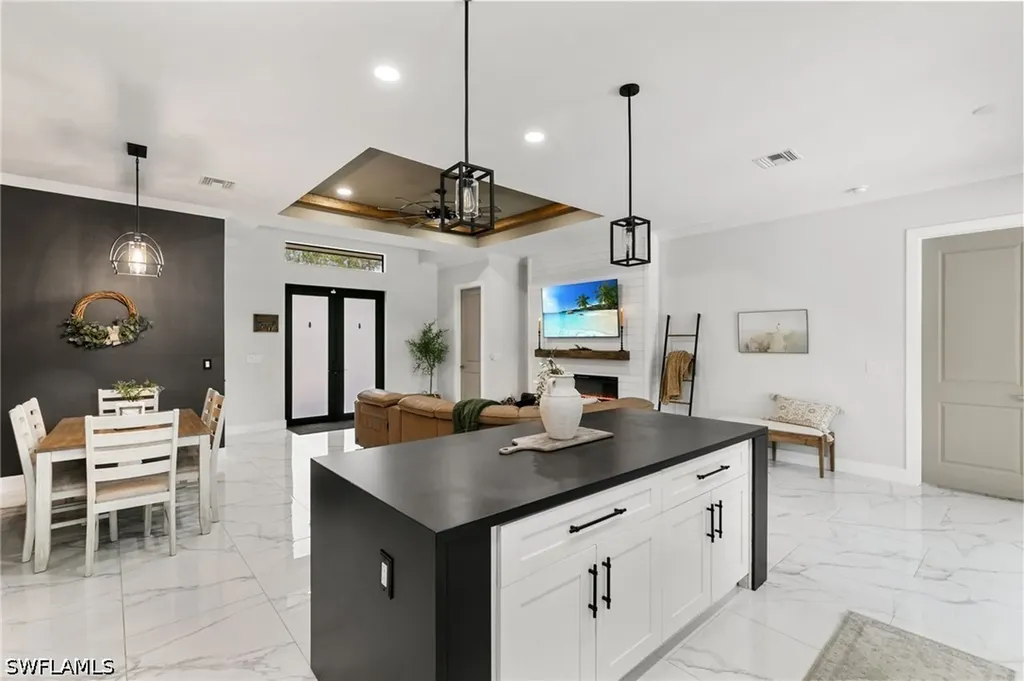 4473 Golden Gate Boulevard E Naples FL 34120