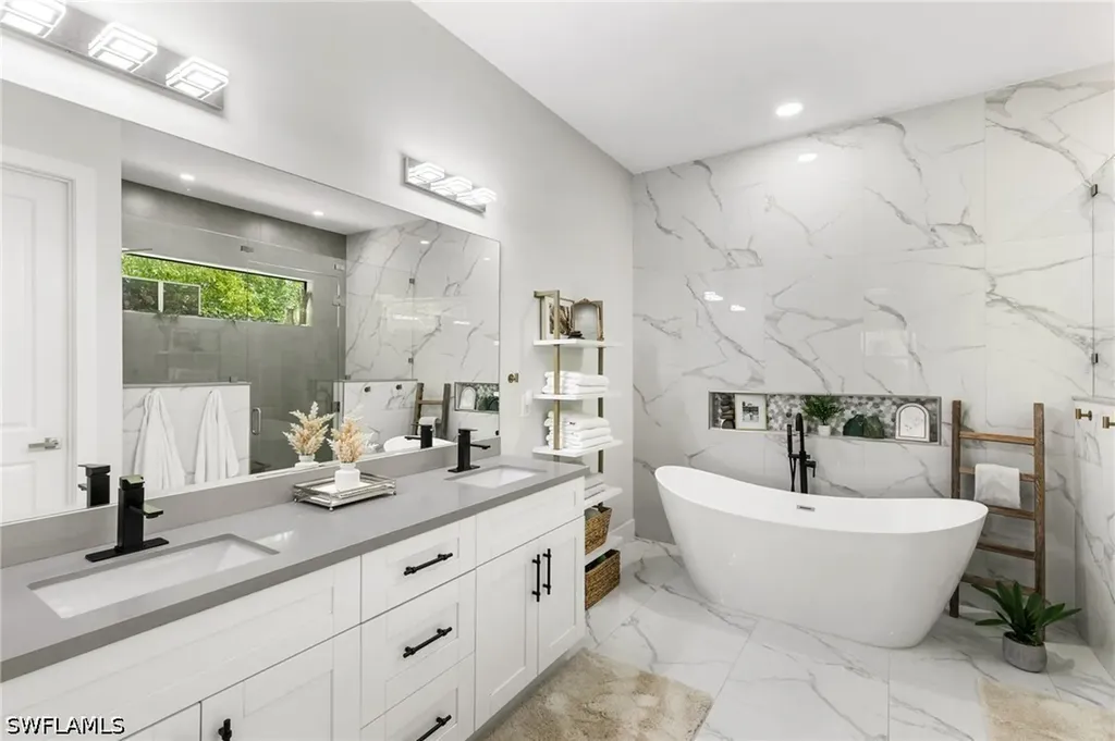 4473 Golden Gate Boulevard E Naples FL 34120