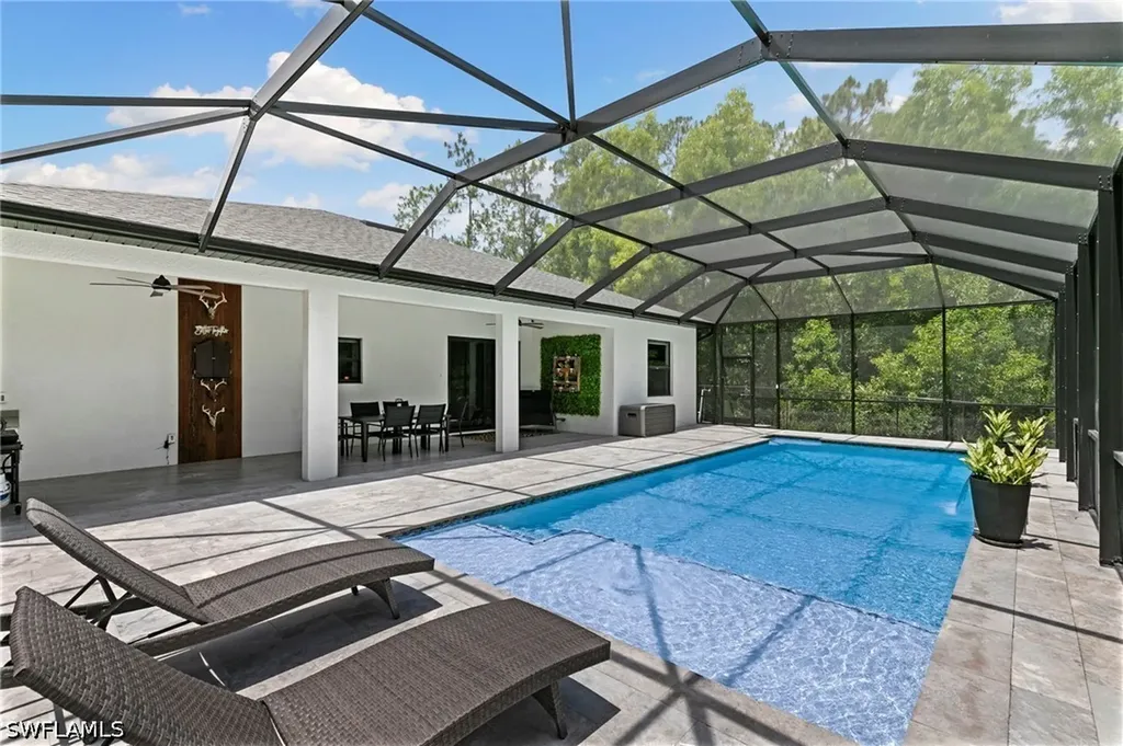 4473 Golden Gate Boulevard E Naples FL 34120