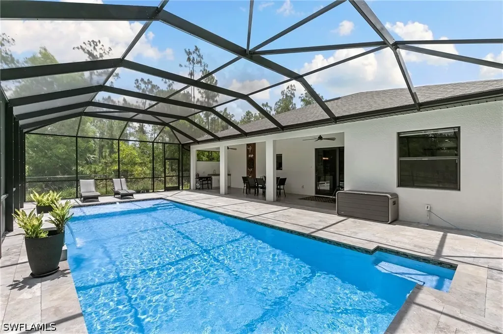4473 Golden Gate Boulevard E Naples FL 34120
