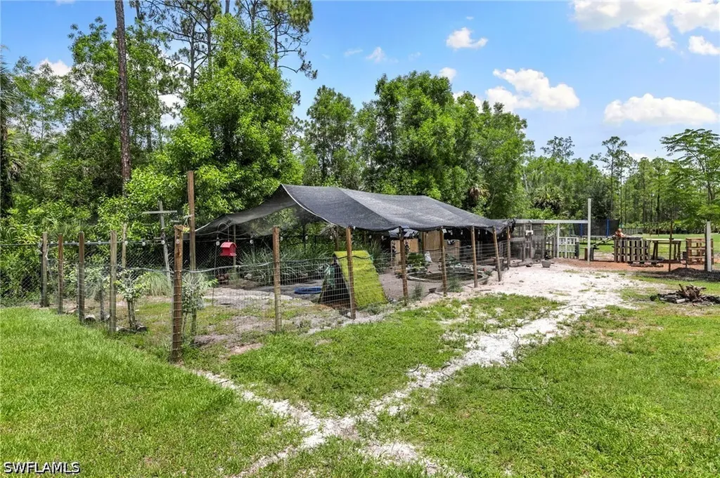 4473 Golden Gate Boulevard E Naples FL 34120