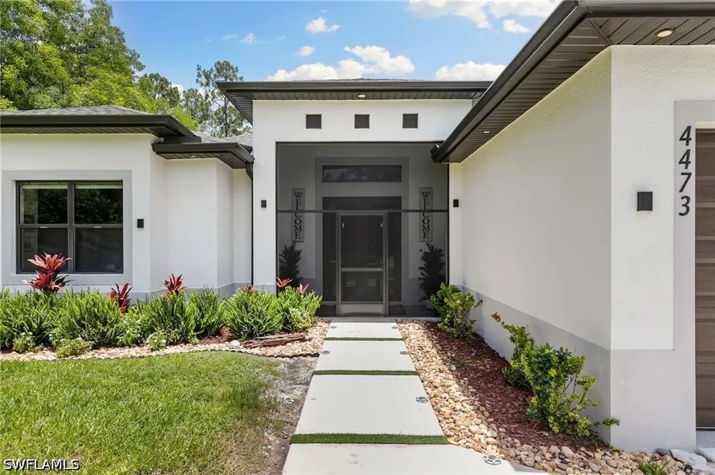 4473 Golden Gate Boulevard E Naples FL 34120