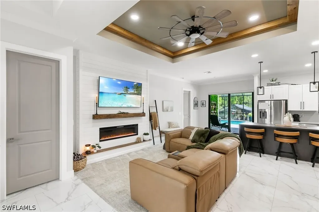 4473 Golden Gate Boulevard E Naples FL 34120