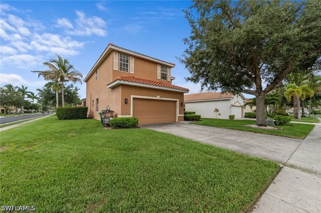 2727 Blue Cypress Lake Court Cape Coral FL 33909