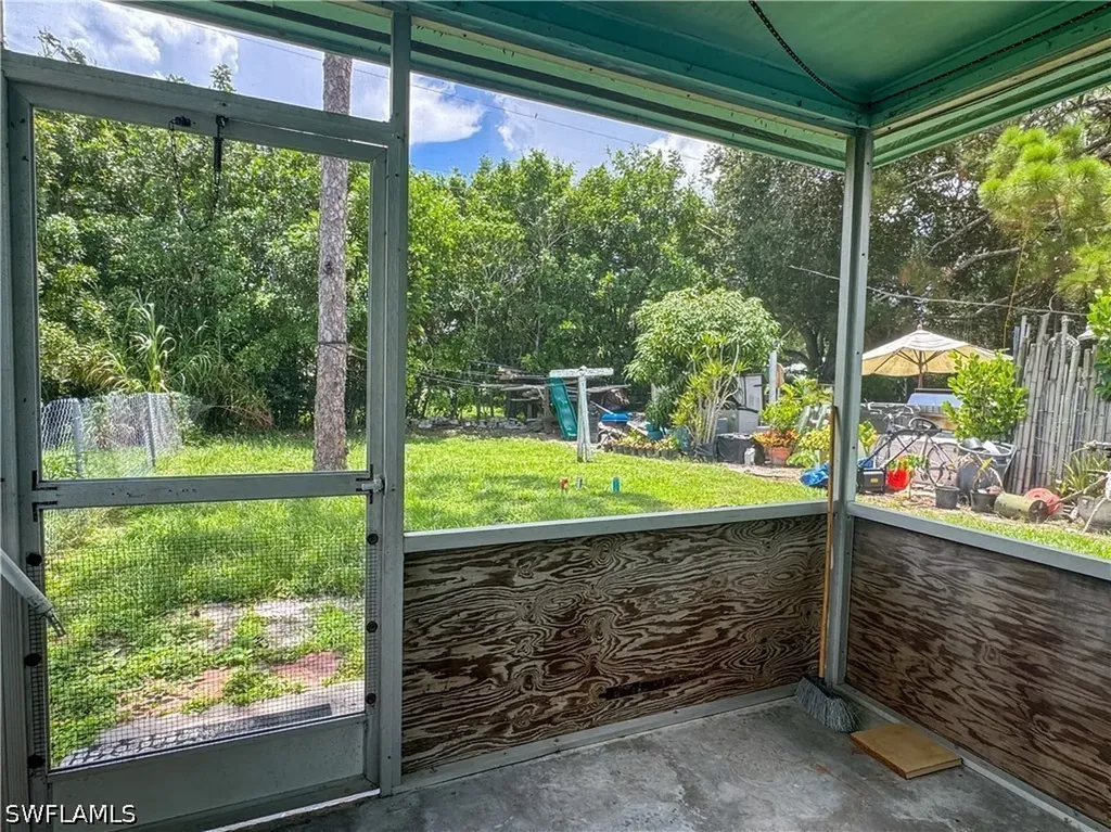 914 San Remo Avenue Naples FL 34104