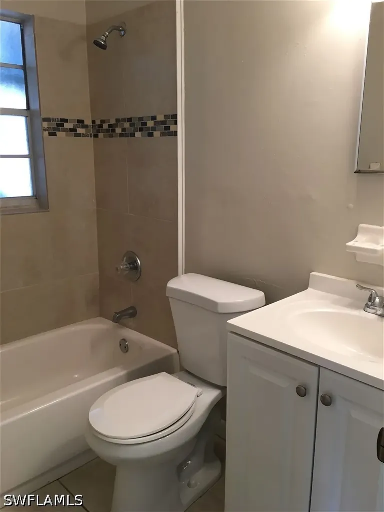 914 San Remo Avenue Naples FL 34104
