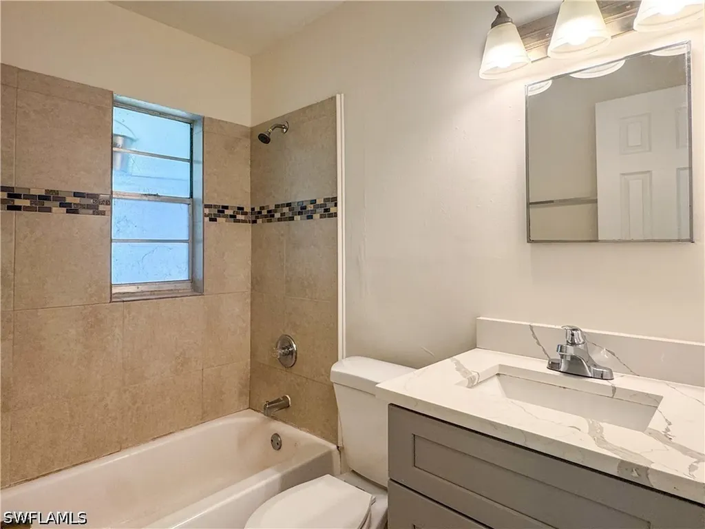 914 San Remo Avenue Naples FL 34104