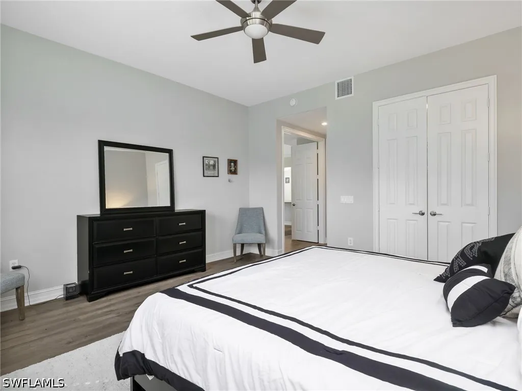 4758 Stratford Court Naples FL 34105