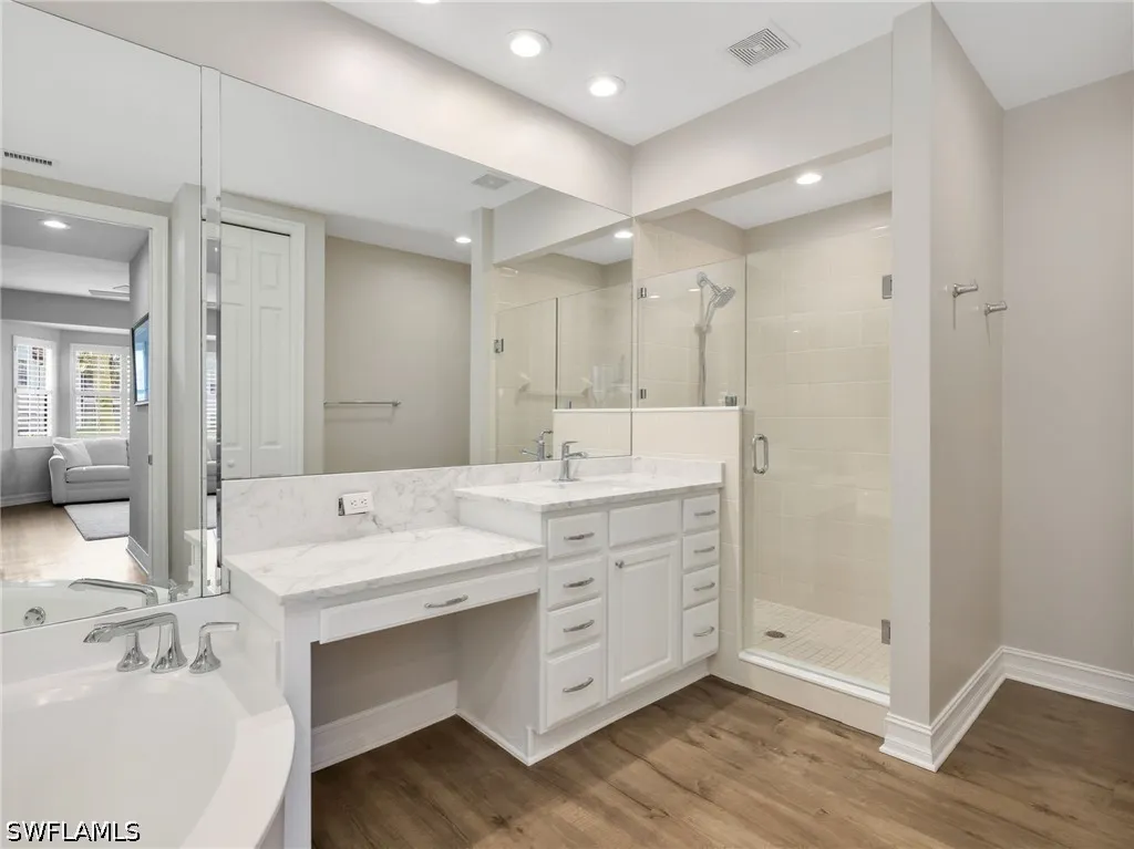 4758 Stratford Court Naples FL 34105