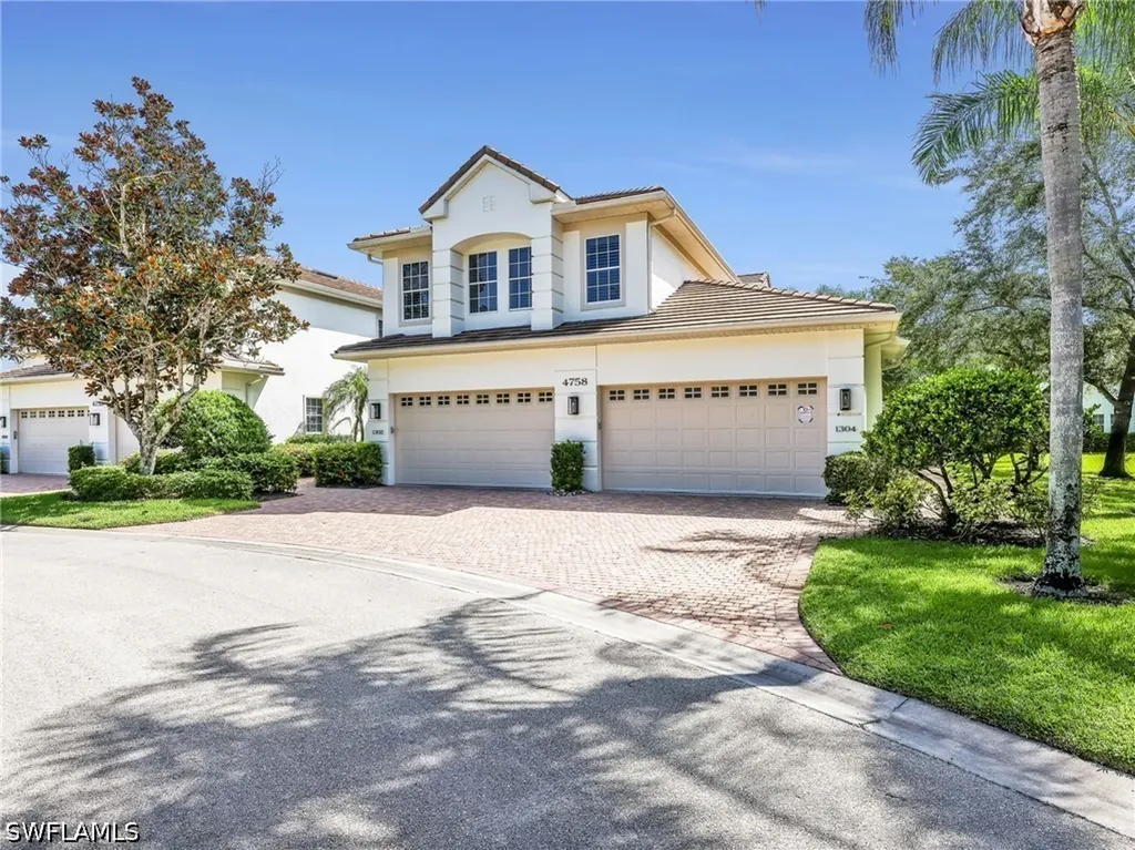 4758 Stratford Court Naples FL 34105