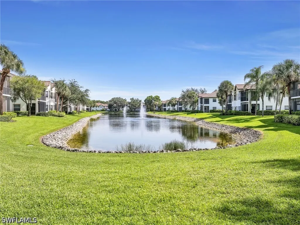 4758 Stratford Court Naples FL 34105