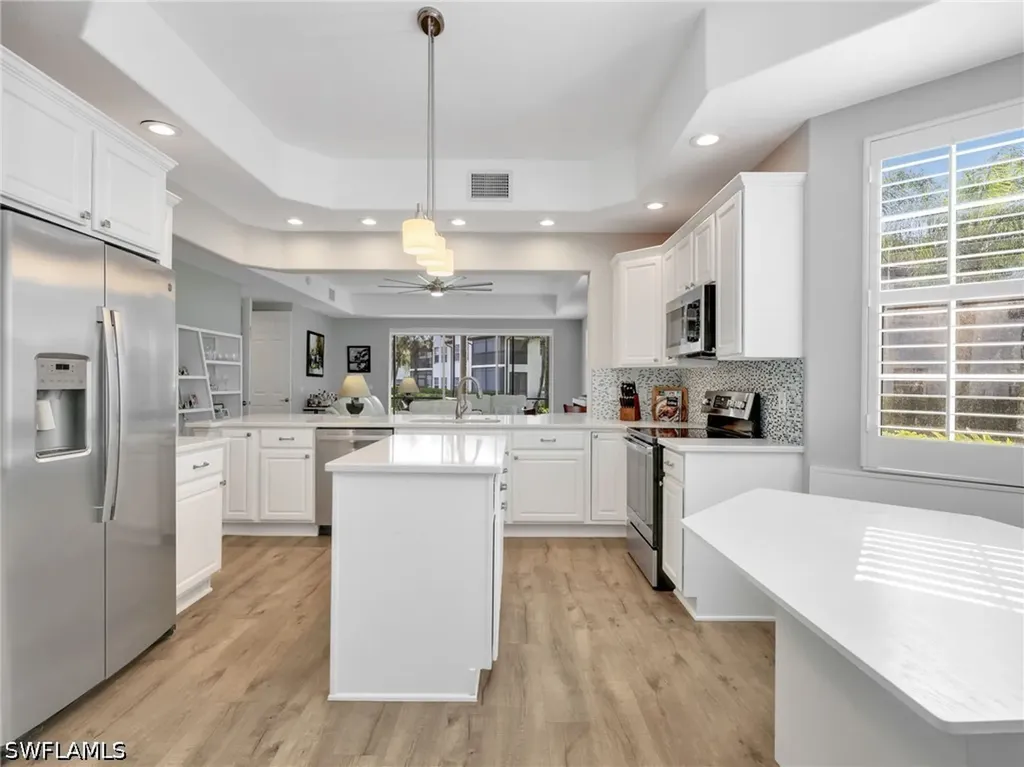 4758 Stratford Court Naples FL 34105