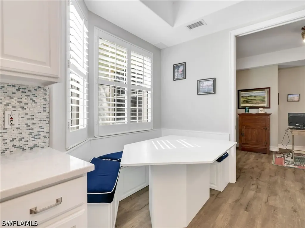 4758 Stratford Court Naples FL 34105