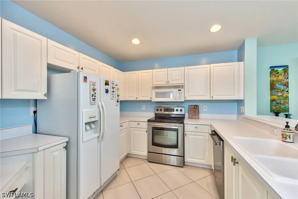 1100 Diamond Circle Naples FL 34110