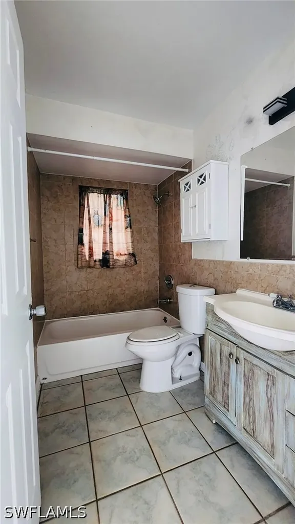17188 Lee Road Fort Myers FL 33967