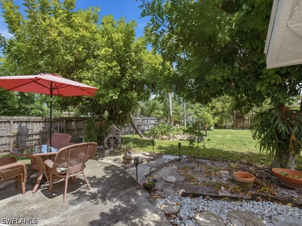 3577 Hibiscus Avenue Naples FL 34104