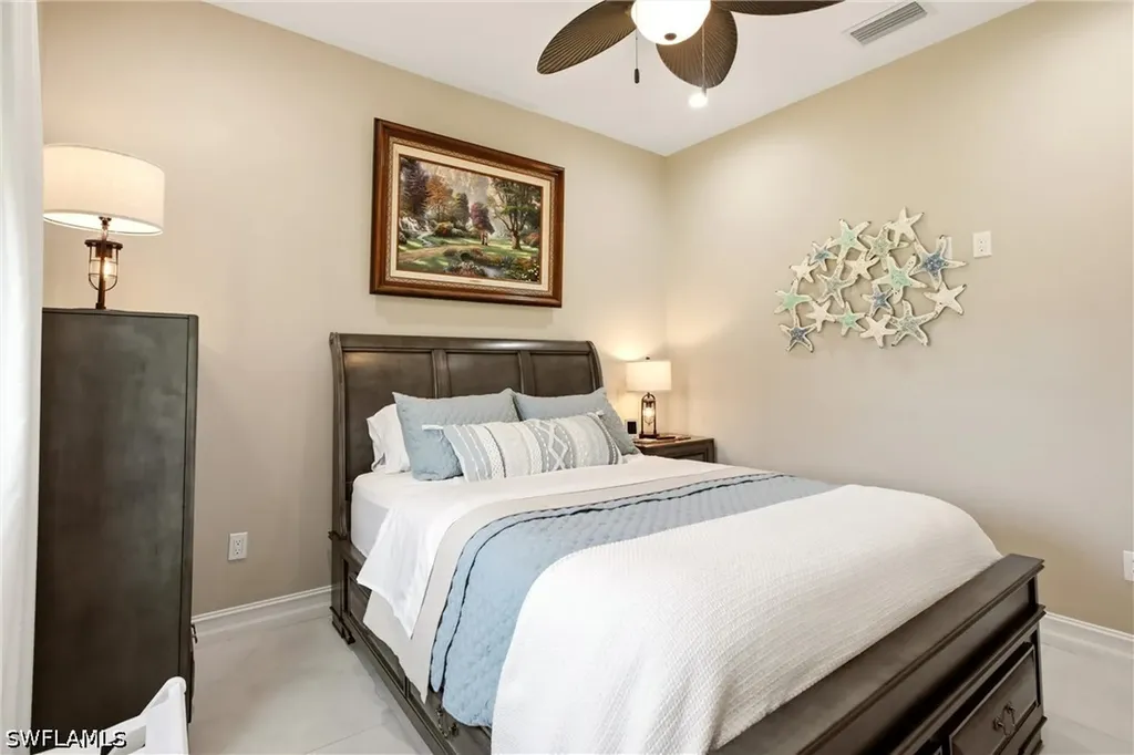 2627 6th Avenue NE Naples FL 34120