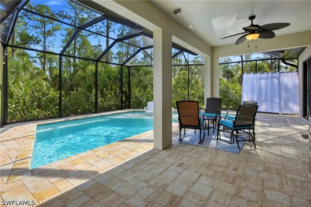 2627 6th Avenue NE Naples FL 34120