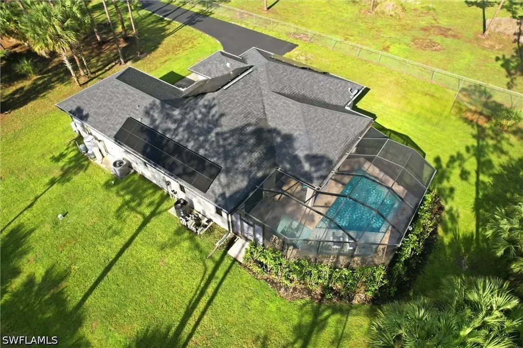 2627 6th Avenue NE Naples FL 34120