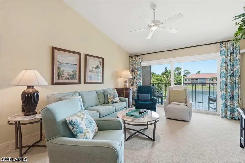 Naples FL, 1950 W Crown Pointe Boulevard, Unit B207