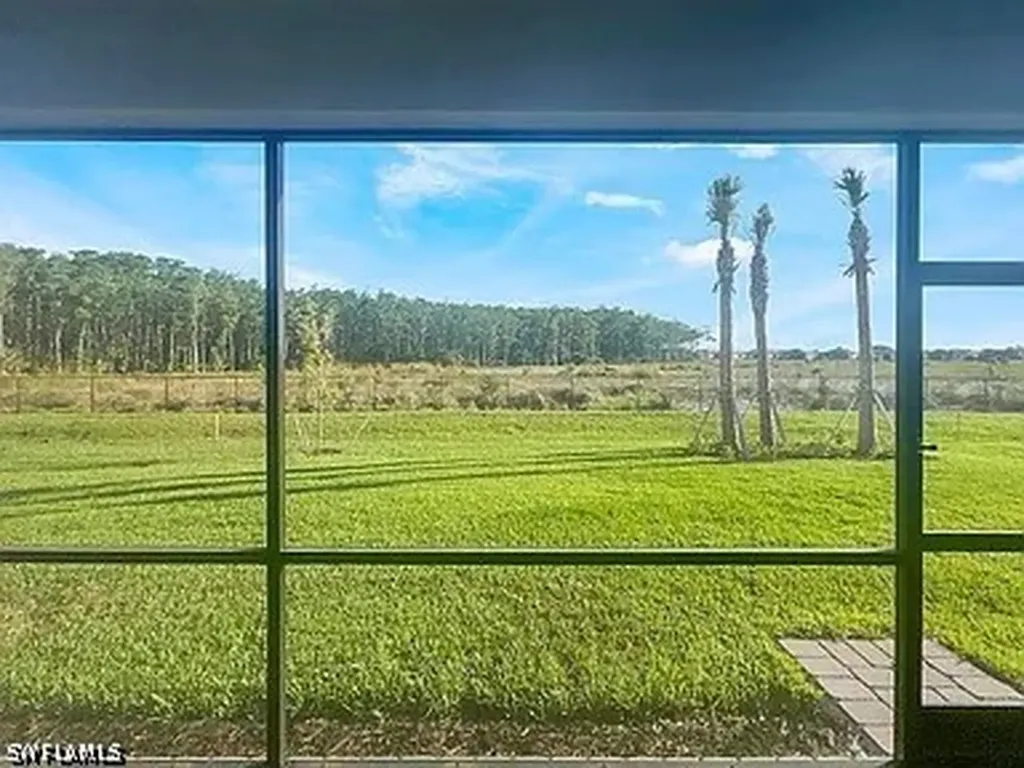 19278 Hinkley Drive Estero FL 33928
