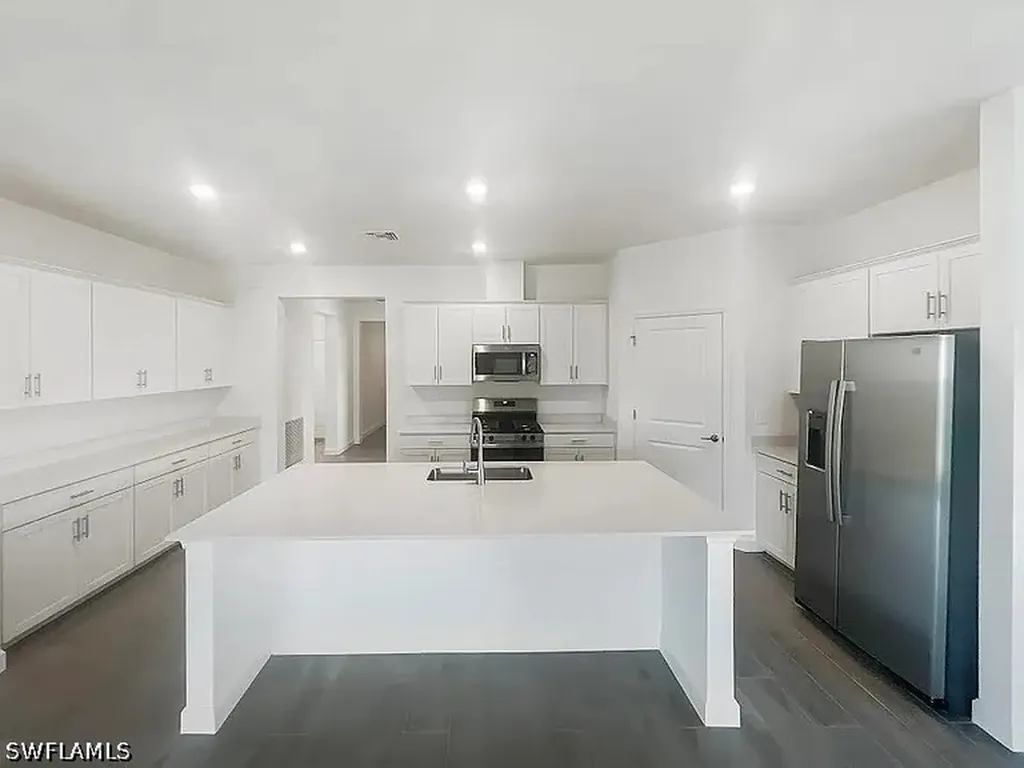 19278 Hinkley Drive Estero FL 33928