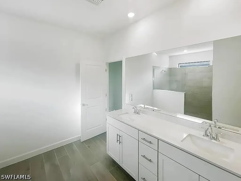 19278 Hinkley Drive Estero FL 33928