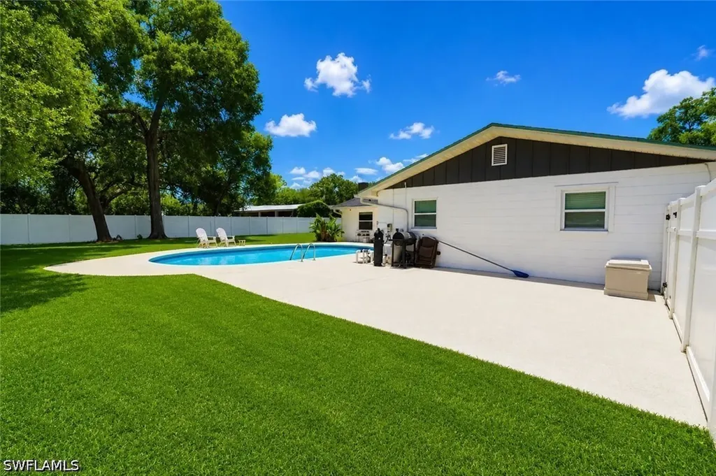 655 SW Pointview Road Keystone Heights FL 32656