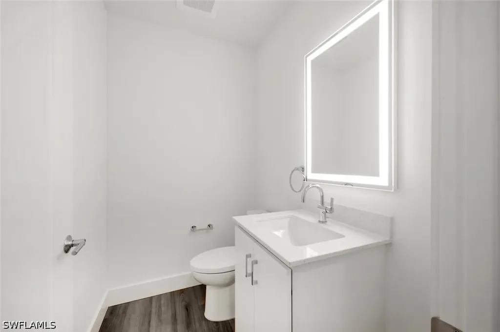 1950 Mayfair Street Naples FL 34104
