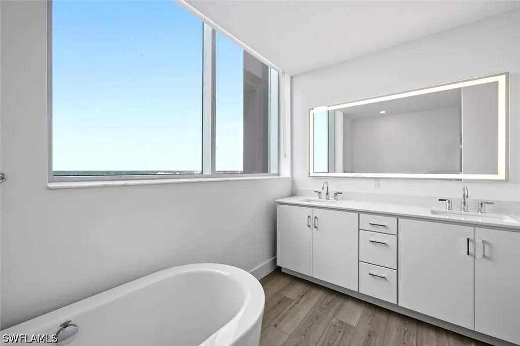1950 Mayfair Street Naples FL 34104