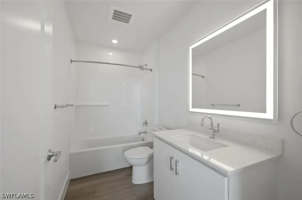 1950 Mayfair Street Naples FL 34104