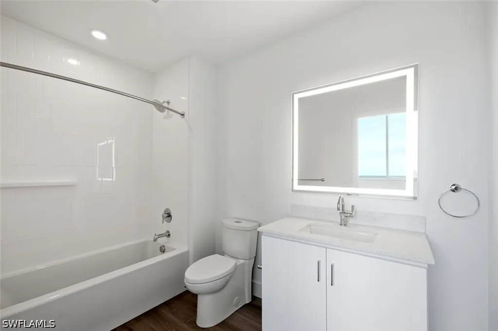 1950 Mayfair Street Naples FL 34104