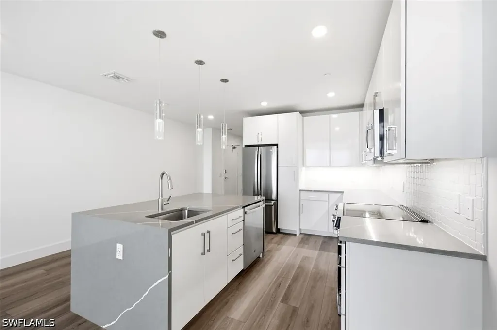 1950 Mayfair Street Naples FL 34104