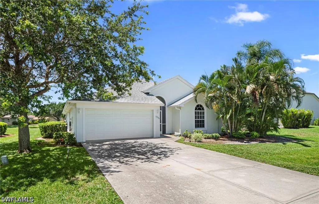 22788 Fountain Lakes Boulevard Estero FL 33928