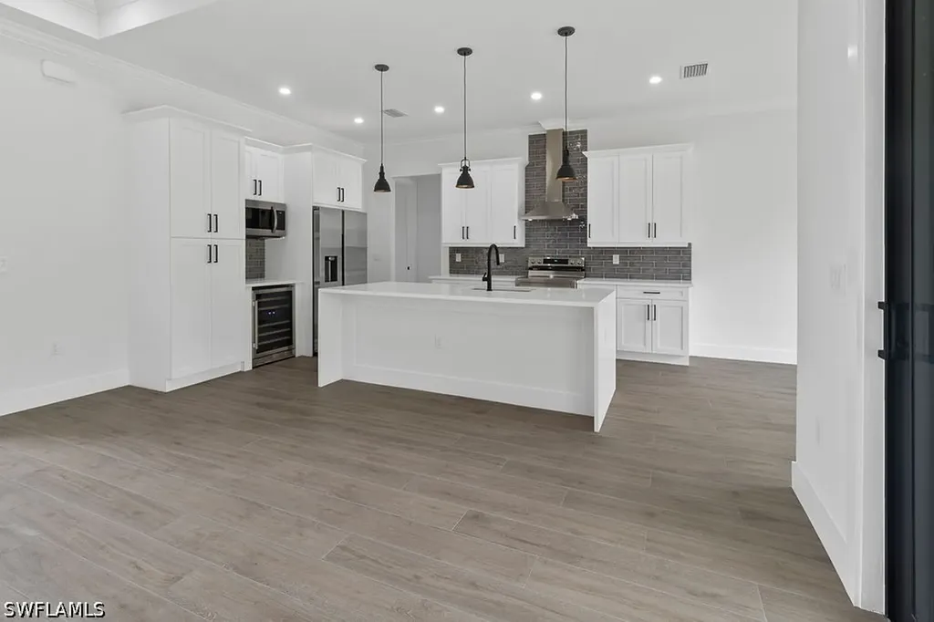 2070 20th Avenue NE Naples FL 34120