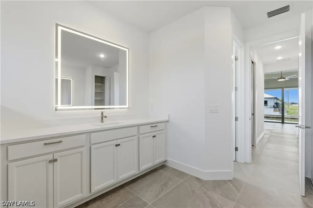 1241 NW 33rd Avenue Cape Coral FL 33993