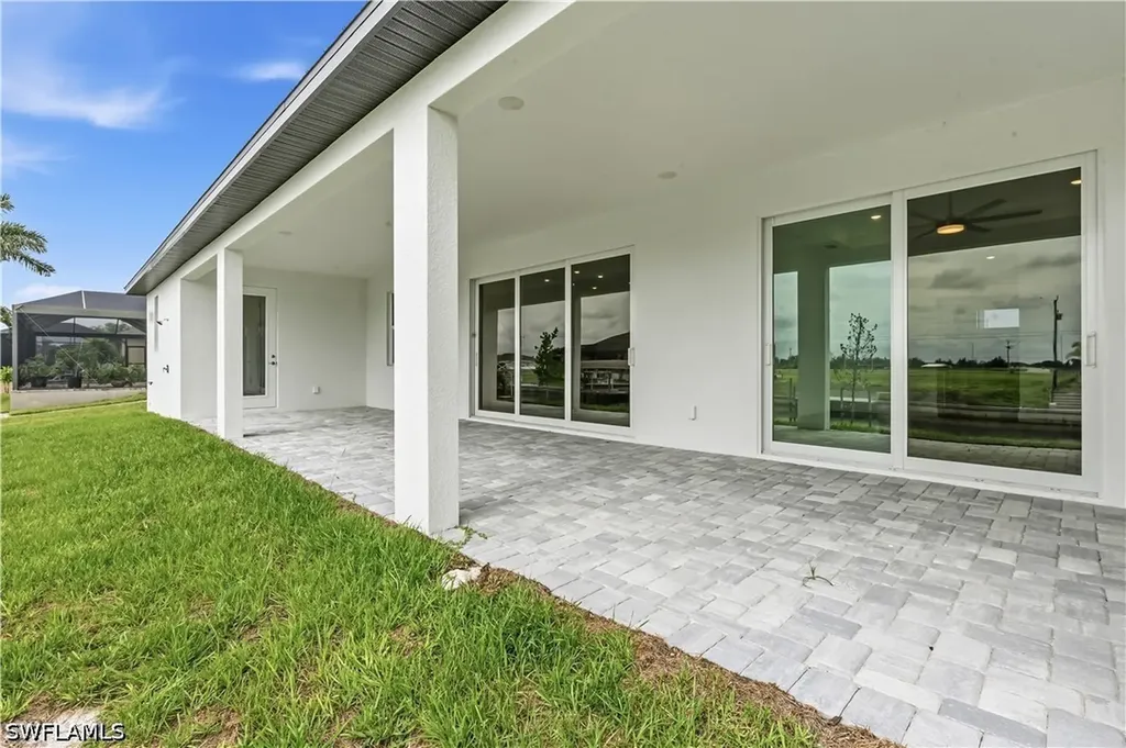 1241 NW 33rd Avenue Cape Coral FL 33993