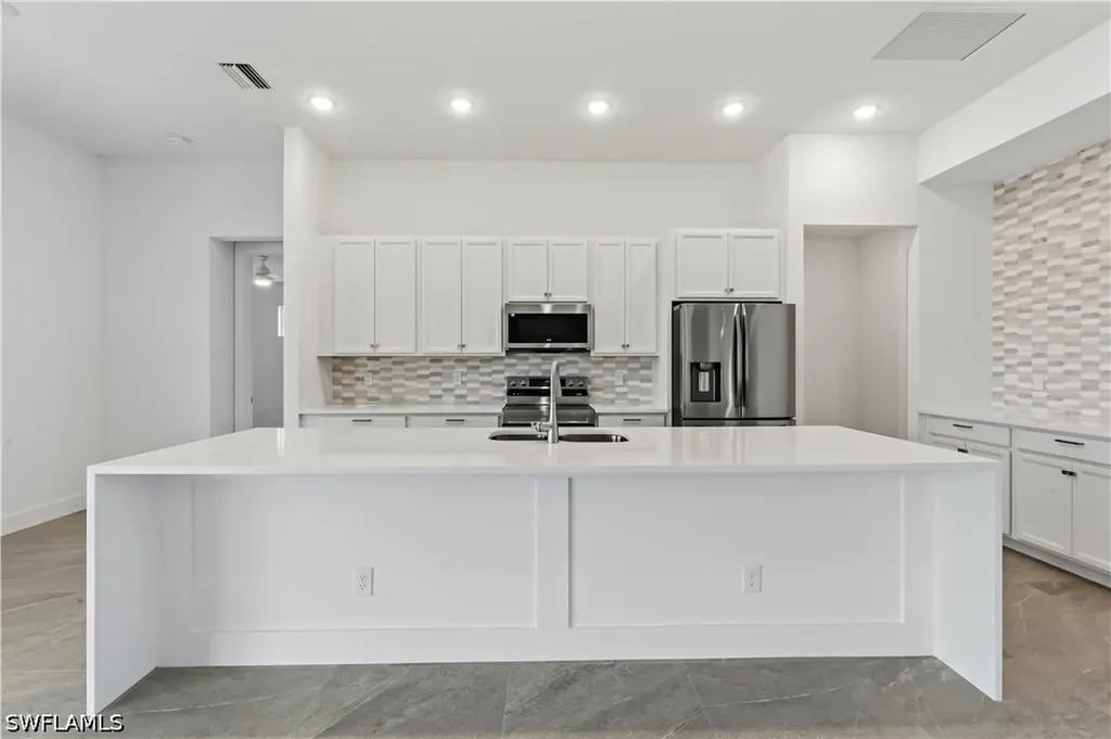 1241 NW 33rd Avenue Cape Coral FL 33993