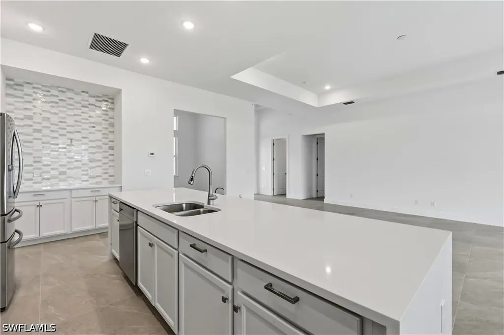 1241 NW 33rd Avenue Cape Coral FL 33993