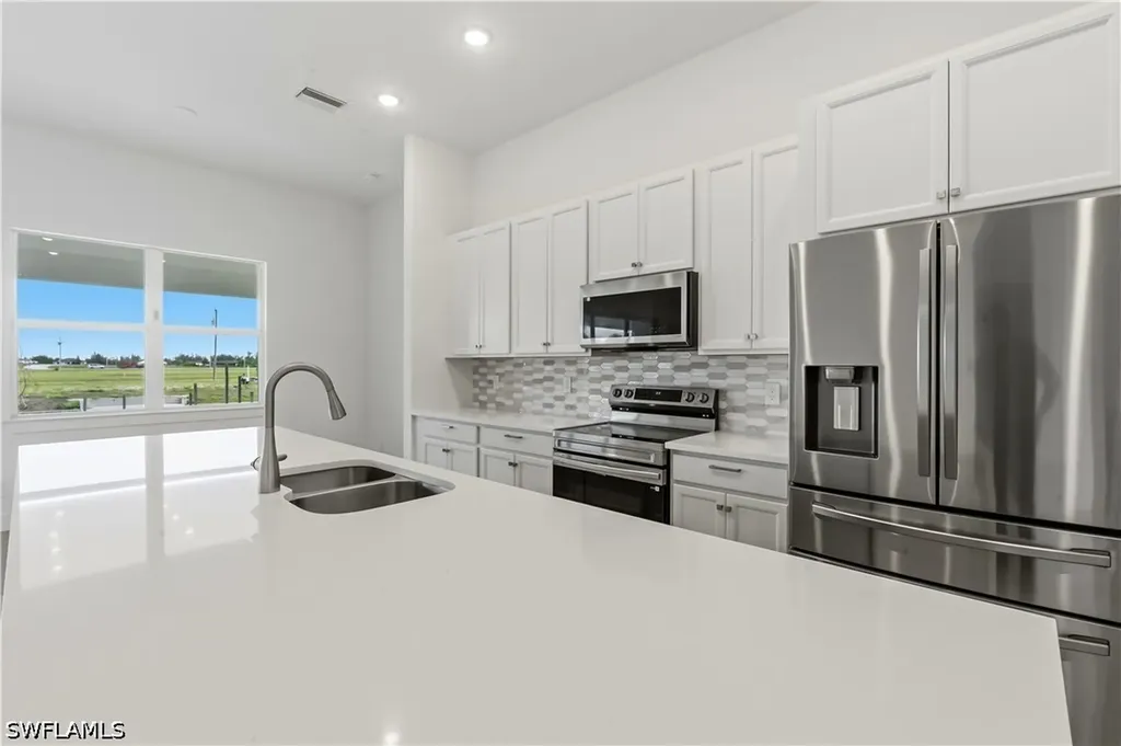 1241 NW 33rd Avenue Cape Coral FL 33993