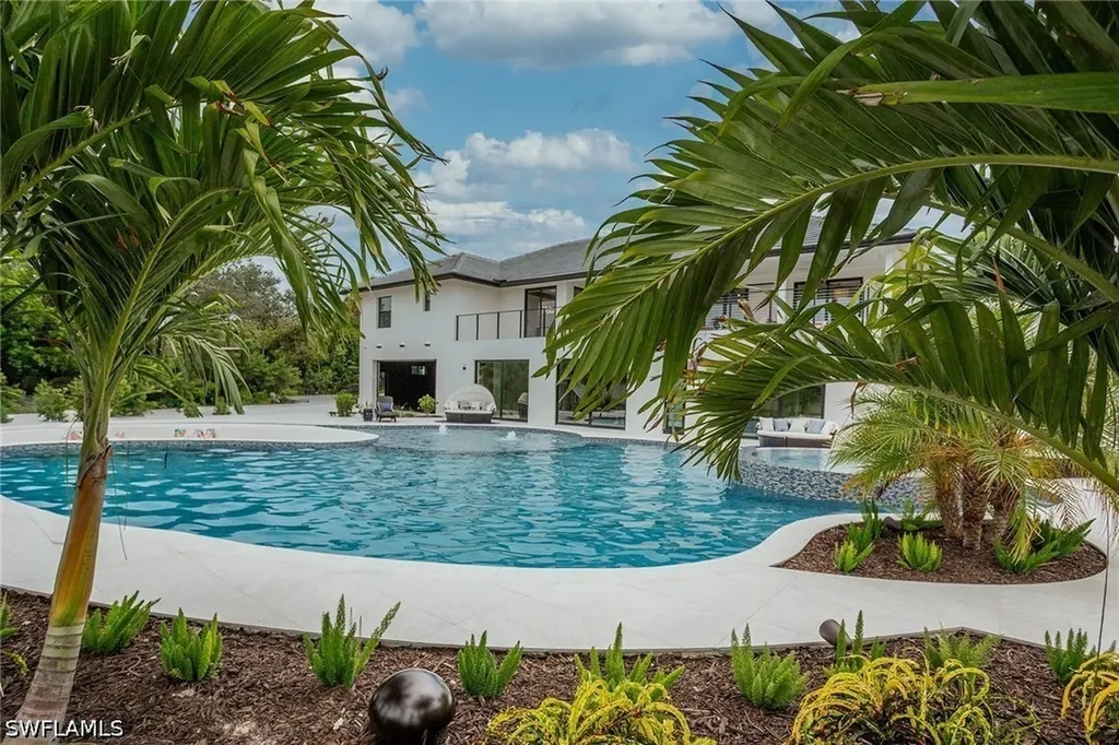 1685 Ludlow Road Marco Island FL 34145