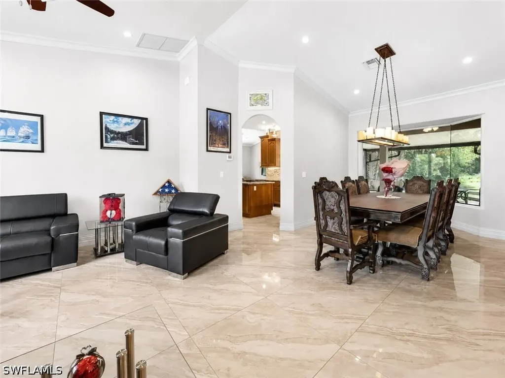 556 6th Street SE Naples FL 34117