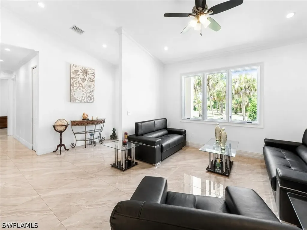 556 6th Street SE Naples FL 34117