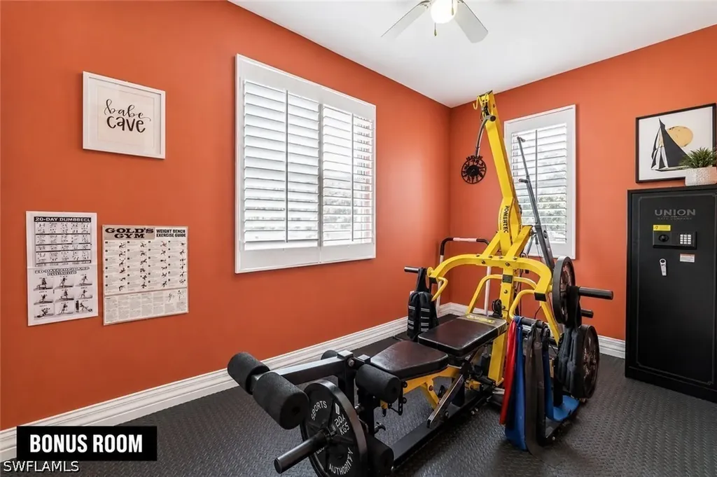 556 6th Street SE Naples FL 34117
