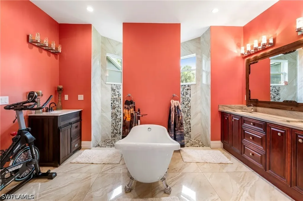 556 6th Street SE Naples FL 34117