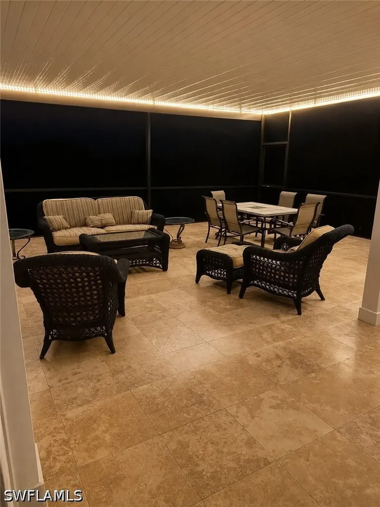 556 6th Street SE Naples FL 34117