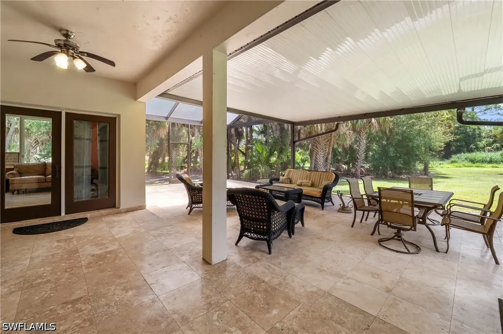 556 6th Street SE Naples FL 34117