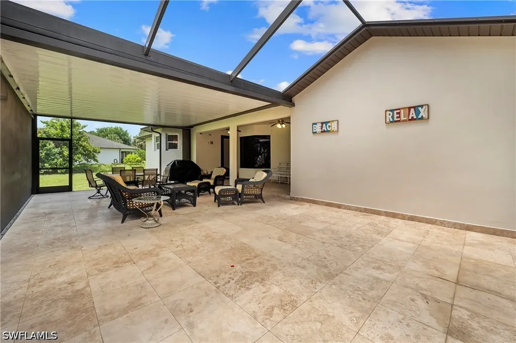 556 6th Street SE Naples FL 34117
