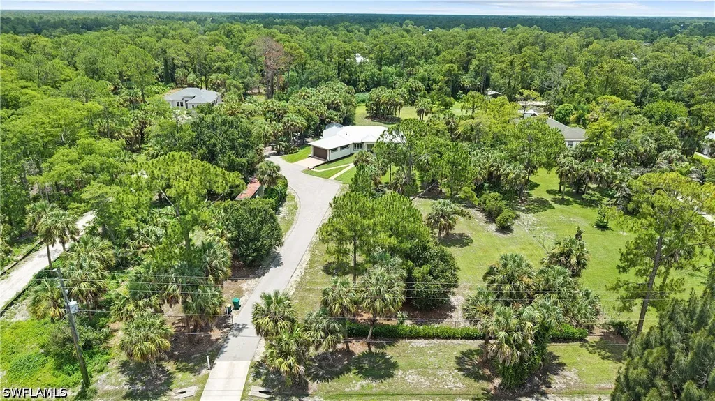 556 6th Street SE Naples FL 34117