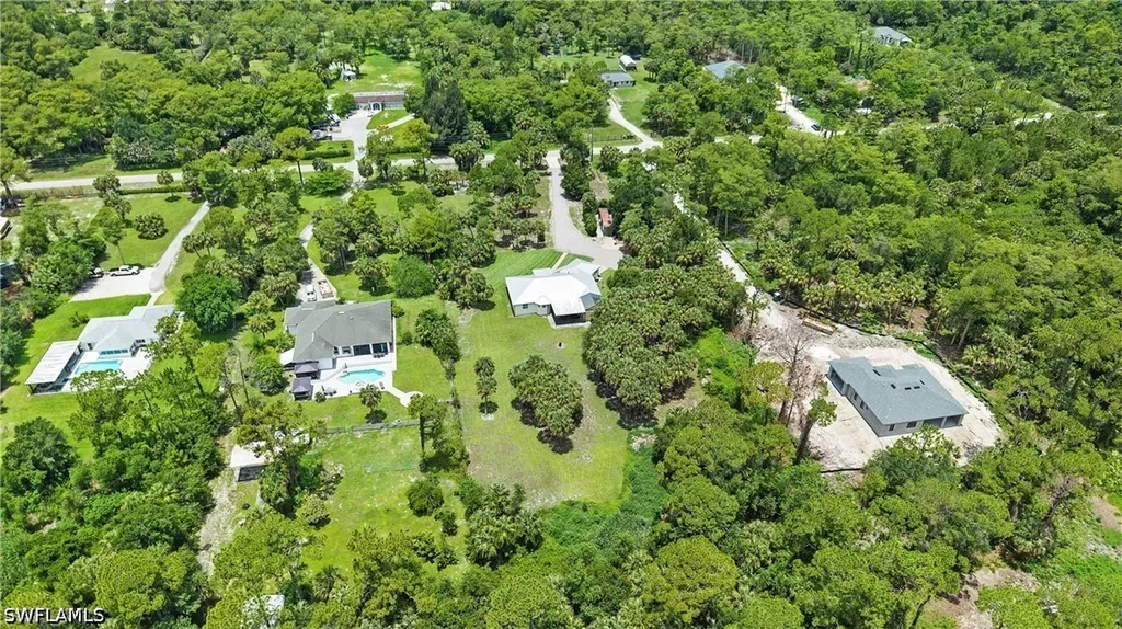 556 6th Street SE Naples FL 34117
